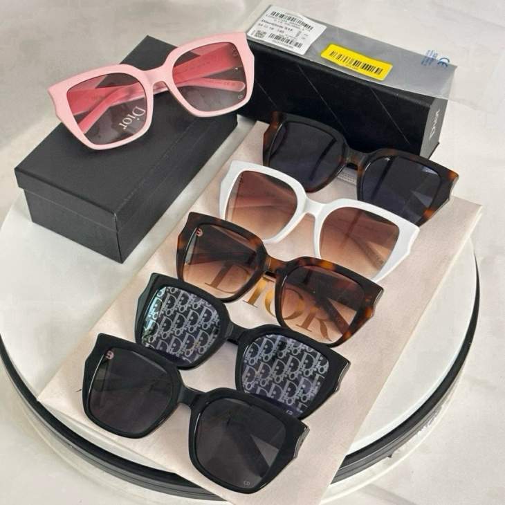 Picture of Dior Sunglasses _SKUfw77619920fw
